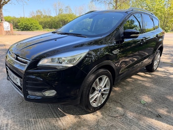 Used Ford Kuga 2015 for sale - 78354612: Photo
