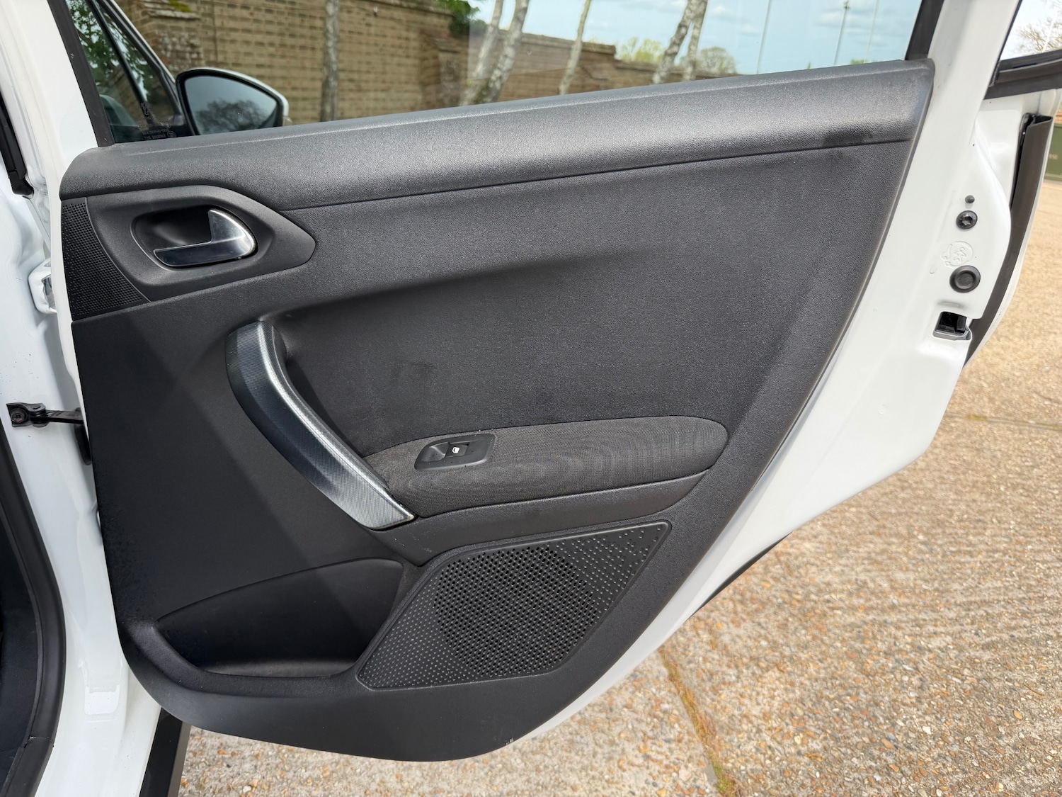 Used Peugeot 2008 2017 for sale - 78196861: Photo 18