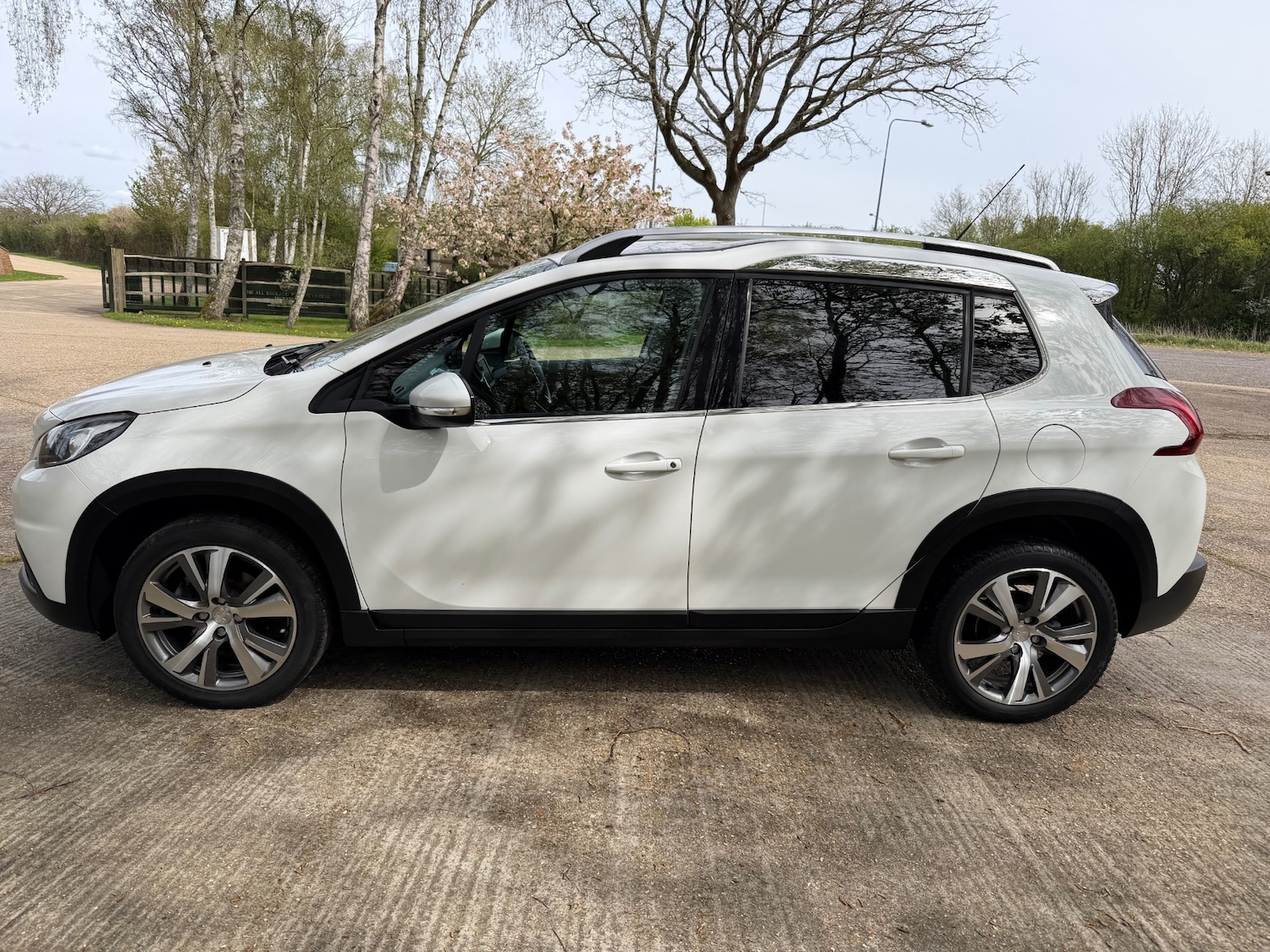 Used Peugeot 2008 2017 for sale - 78196861: Photo 5