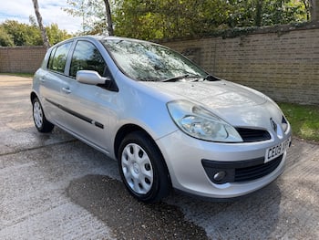 Used Renault Clio 2009 for sale - 79841130: Photo