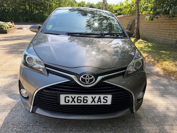 Used Toyota Yaris 2016 for sale - 79193855: Photo