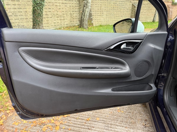 Used Citroen DS3 2015 for sale - 76276078: Photo 16