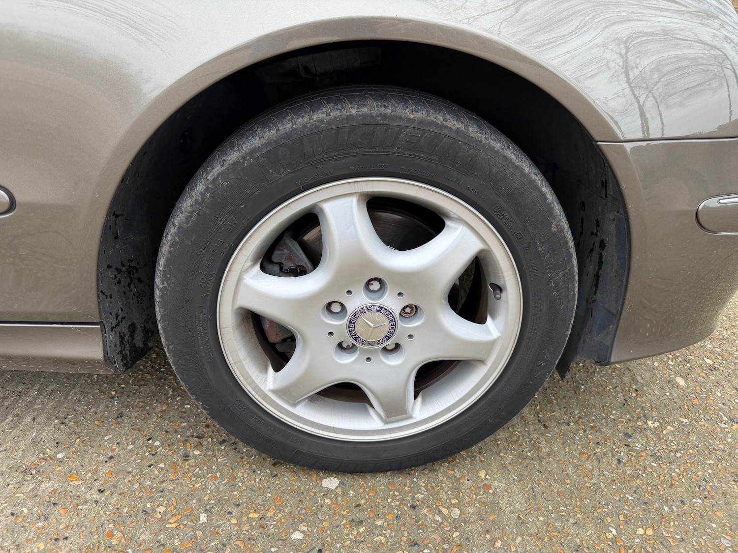 Used Mercedes-Benz CLK 2007 for sale - 77061892: Photo 11