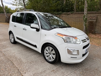 Used Citroen C3 Picasso 2015 for sale - 79545793: Photo