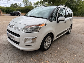 Used Citroen C3 Picasso 2015 for sale - 79545793: Photo