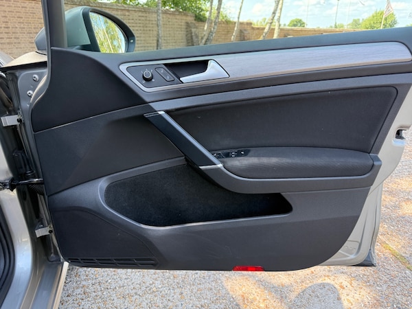 Used Volkswagen Golf 2017 for sale - 75288762: Photo 13