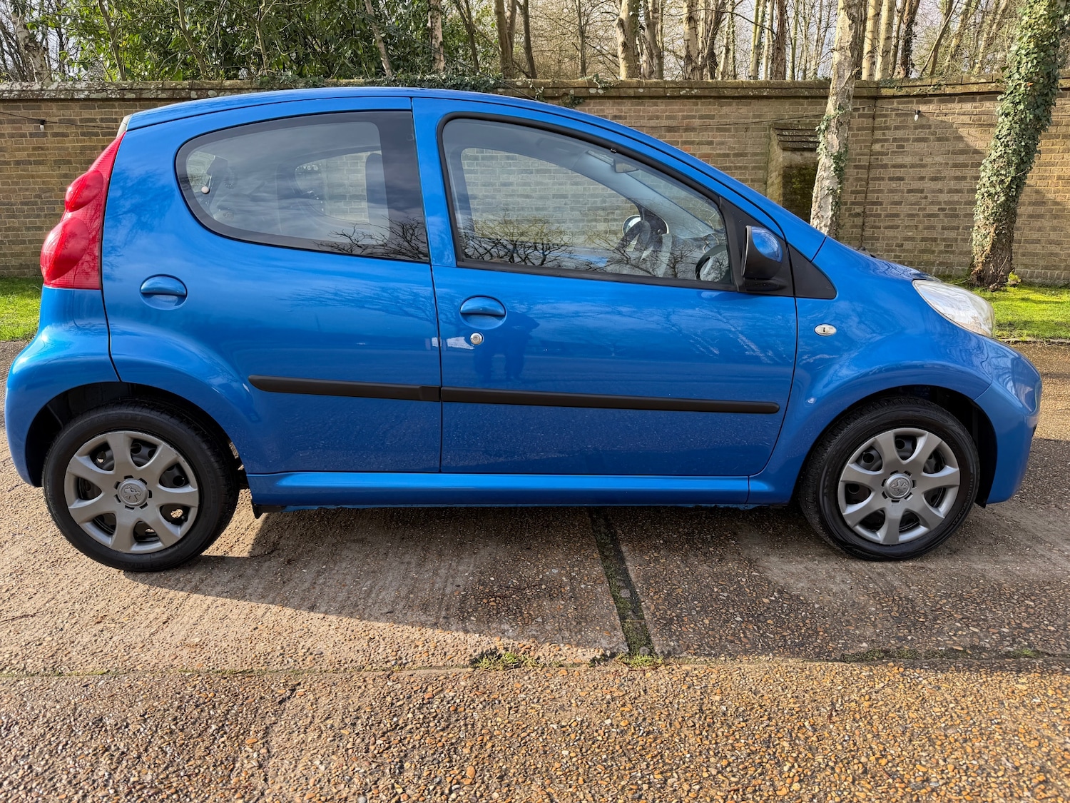 Used Peugeot 107 2011 for sale - 77700934: Photo 2