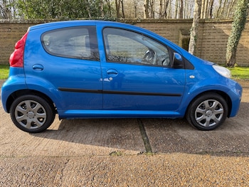 Used Peugeot 107 2011 for sale - 77700934: Photo