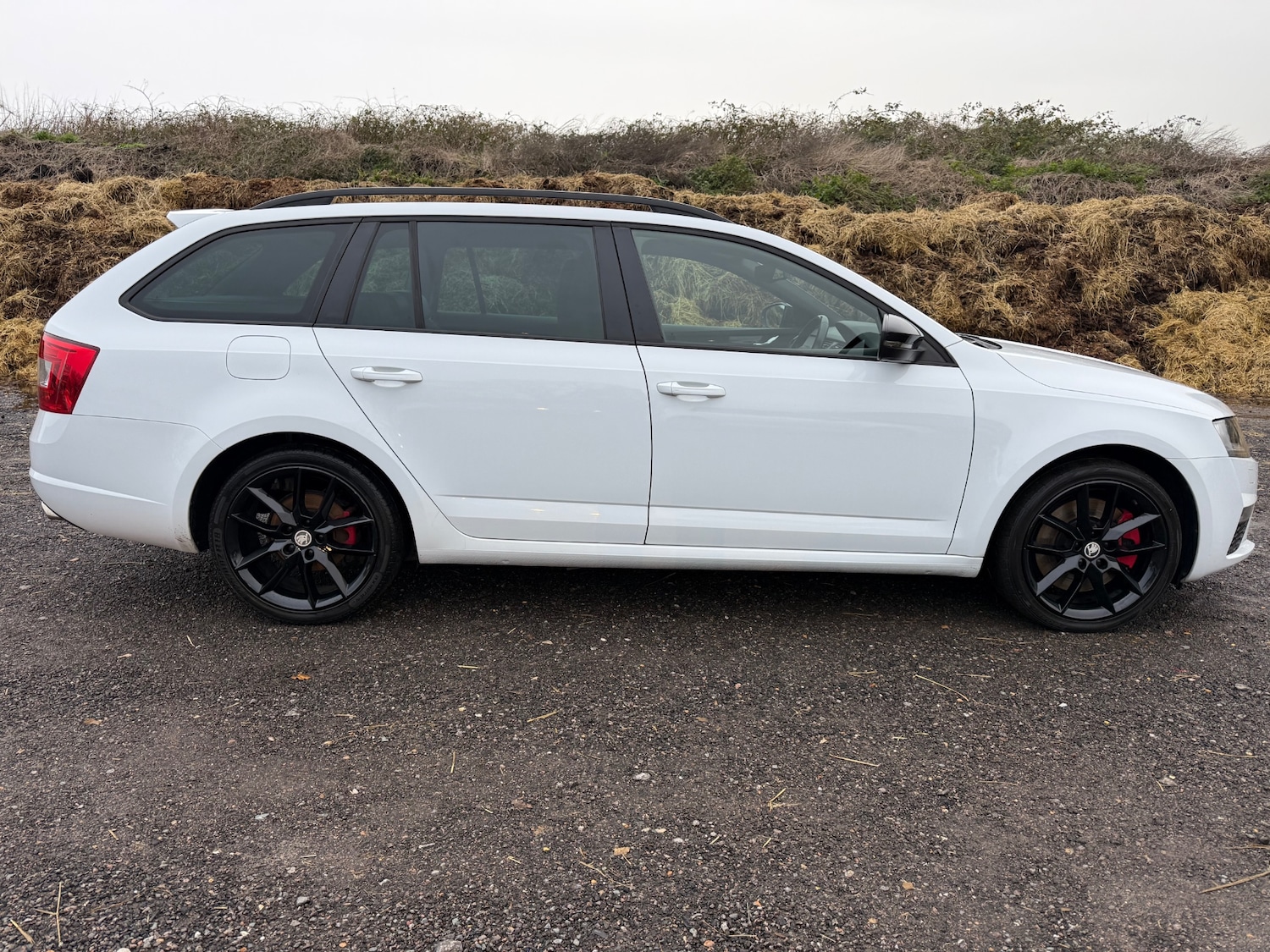 Used Skoda Octavia 2015 for sale - 76881626: Photo 2