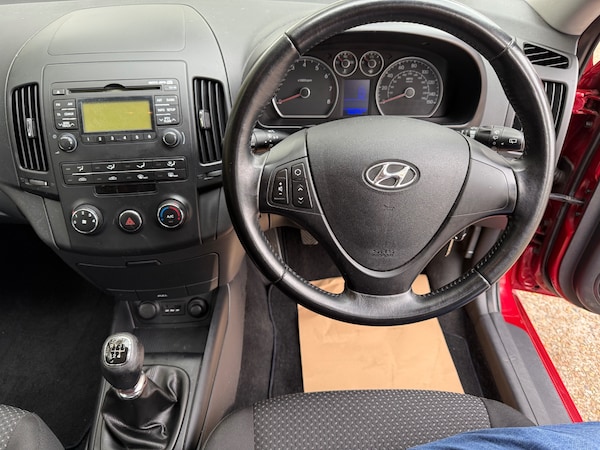 Used Hyundai i30 2011 for sale - 76300699: Photo 17