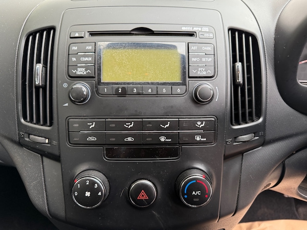 Used Hyundai i30 2011 for sale - 76300699: Photo 18