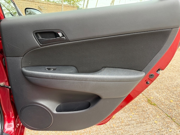 Used Hyundai i30 2011 for sale - 76300699: Photo 19