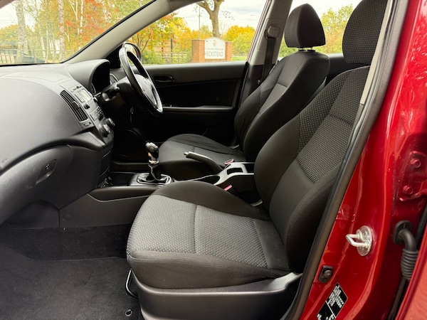 Used Hyundai i30 2011 for sale - 76300699: Photo 26