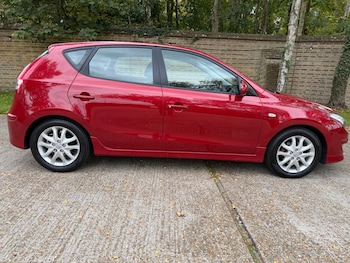 Used Hyundai i30 2011 for sale - 76300699: Photo 2