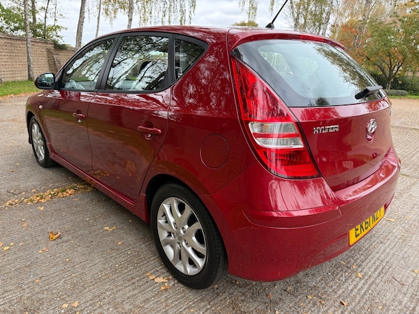 Used Hyundai i30 2011 for sale - 76300699: Photo 6