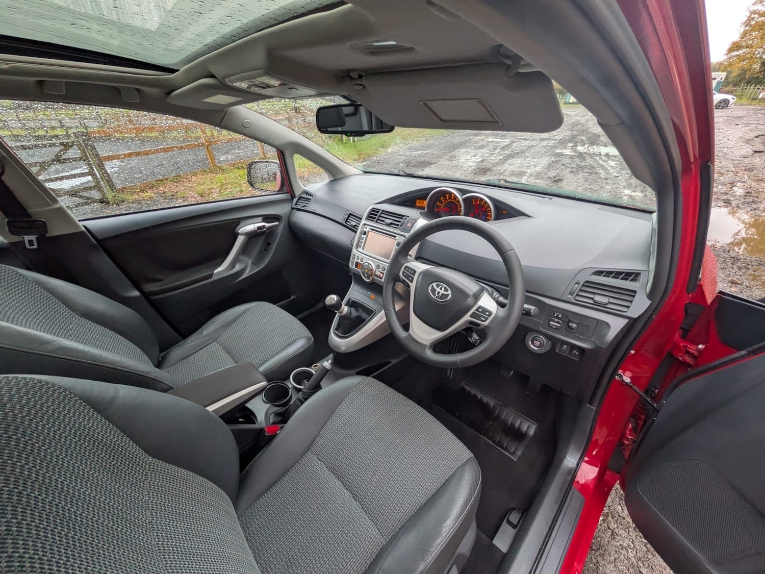 Used Toyota Verso 2012 for sale - 76749066: Photo 11