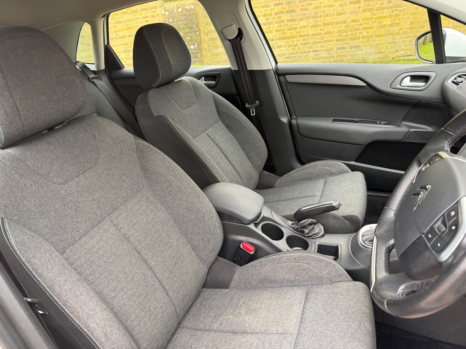 Used Citroen C4 2017 for sale - 76969814: Photo 15