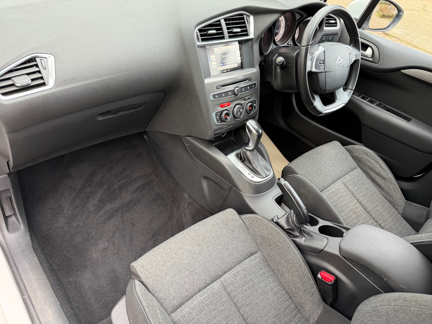 Used Citroen C4 2017 for sale - 76969814: Photo 26