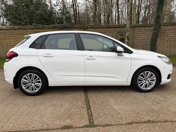 Used Citroen C4 2017 for sale - 76969814: Photo