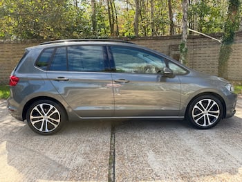 Used Volkswagen Golf SV 2017 for sale - 79827748: Photo