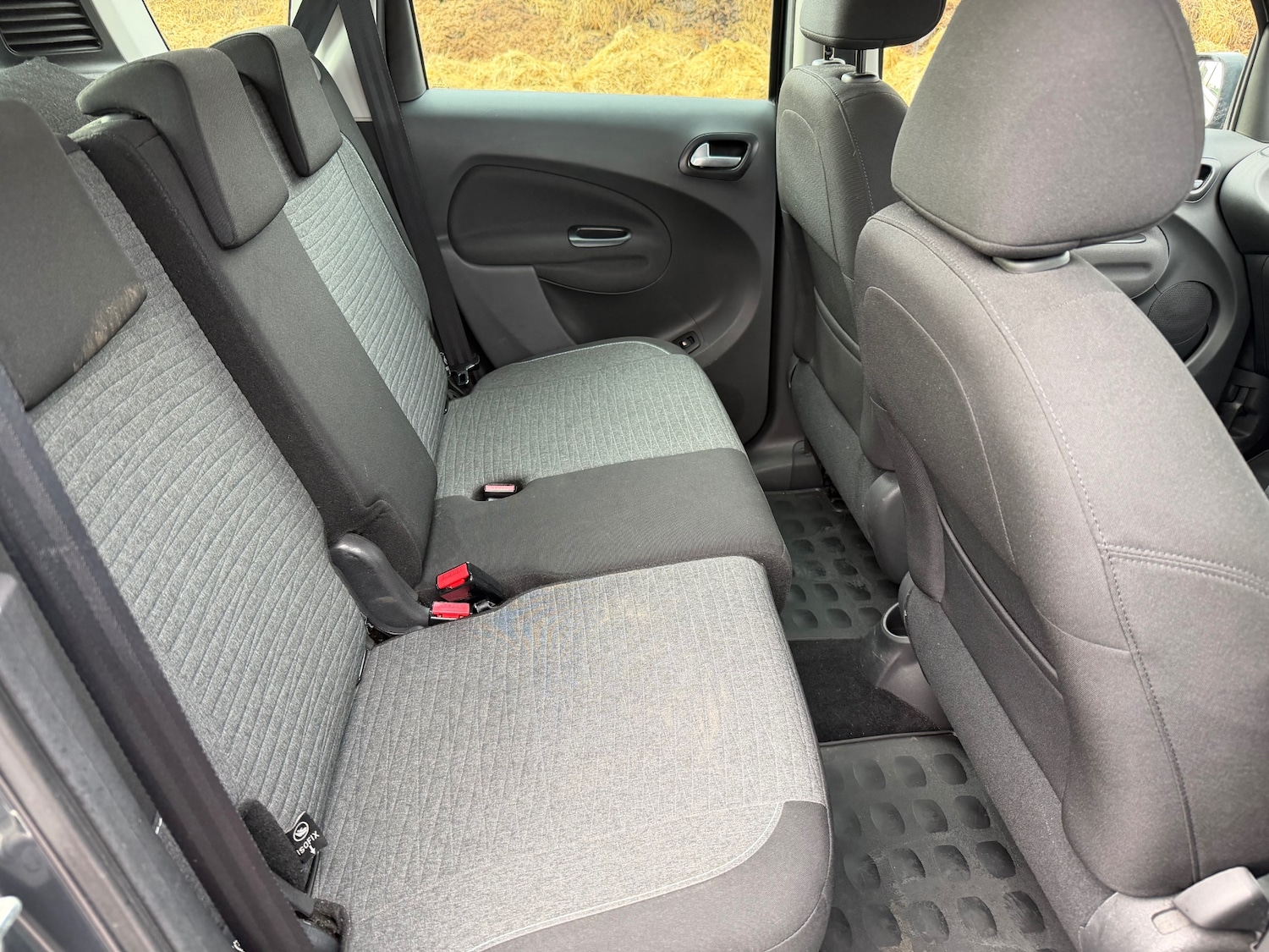 Used Citroen C3 Picasso 2016 for sale - 77337884: Photo 19