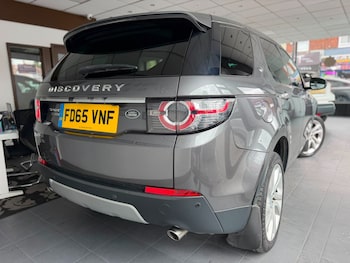 Used Land Rover Discovery Sport 2015 for sale - 79548407: Photo