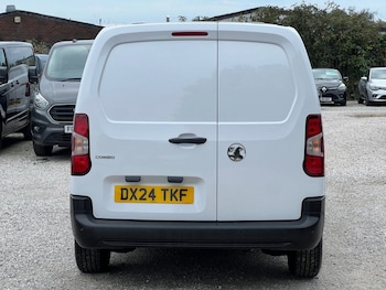 Used Vauxhall Combo 2024 for sale - 76202443: Photo