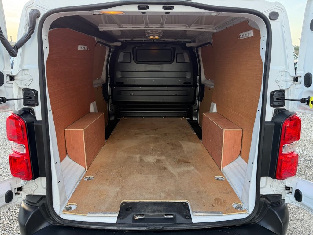 Used Vauxhall Vivaro 2024 for sale - 76900596: Photo 6