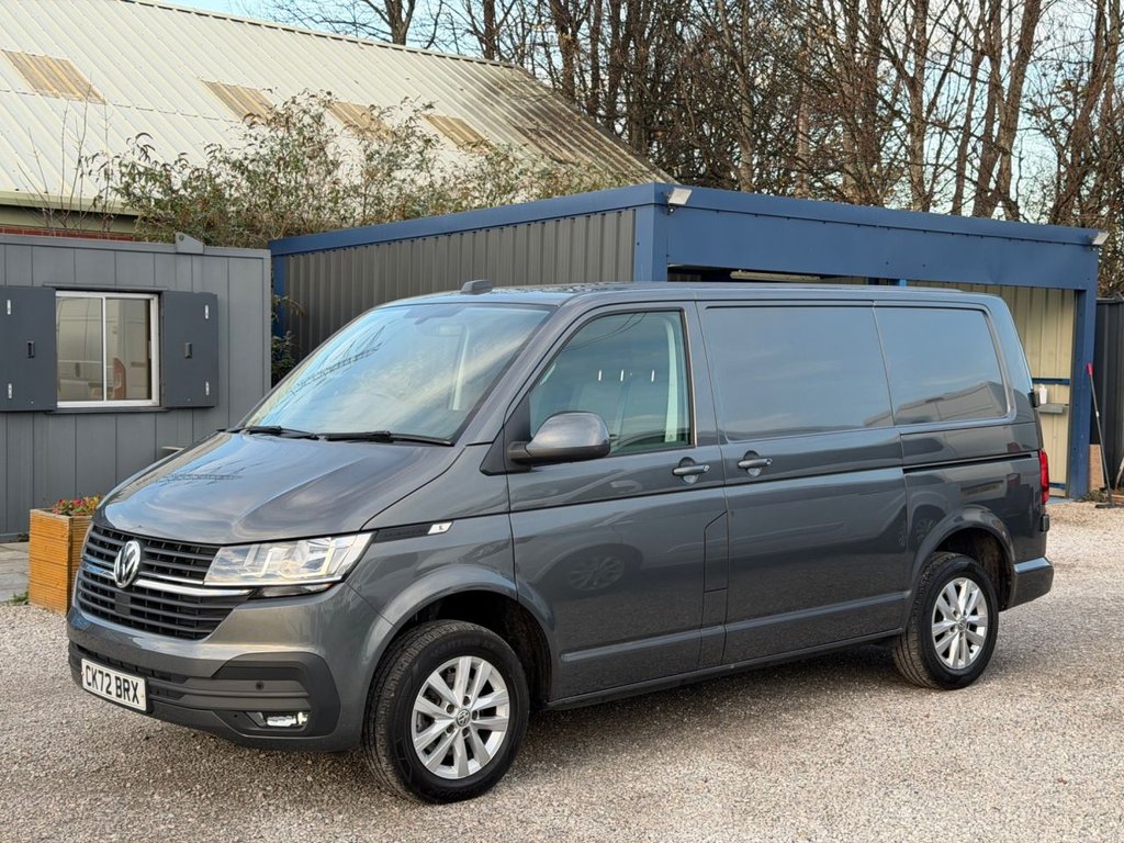 Used Volkswagen Transporter 2022 for sale - 76510167: Photo 1