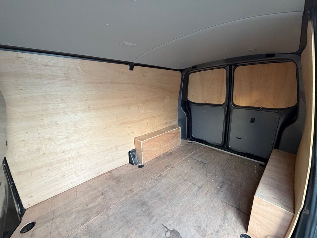 Used Volkswagen Transporter 2022 for sale - 76510167: Photo 22