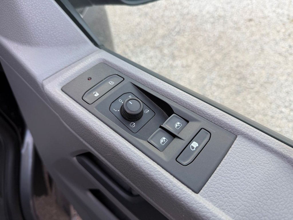 Used Volkswagen Transporter 2022 for sale - 76510167: Photo 26