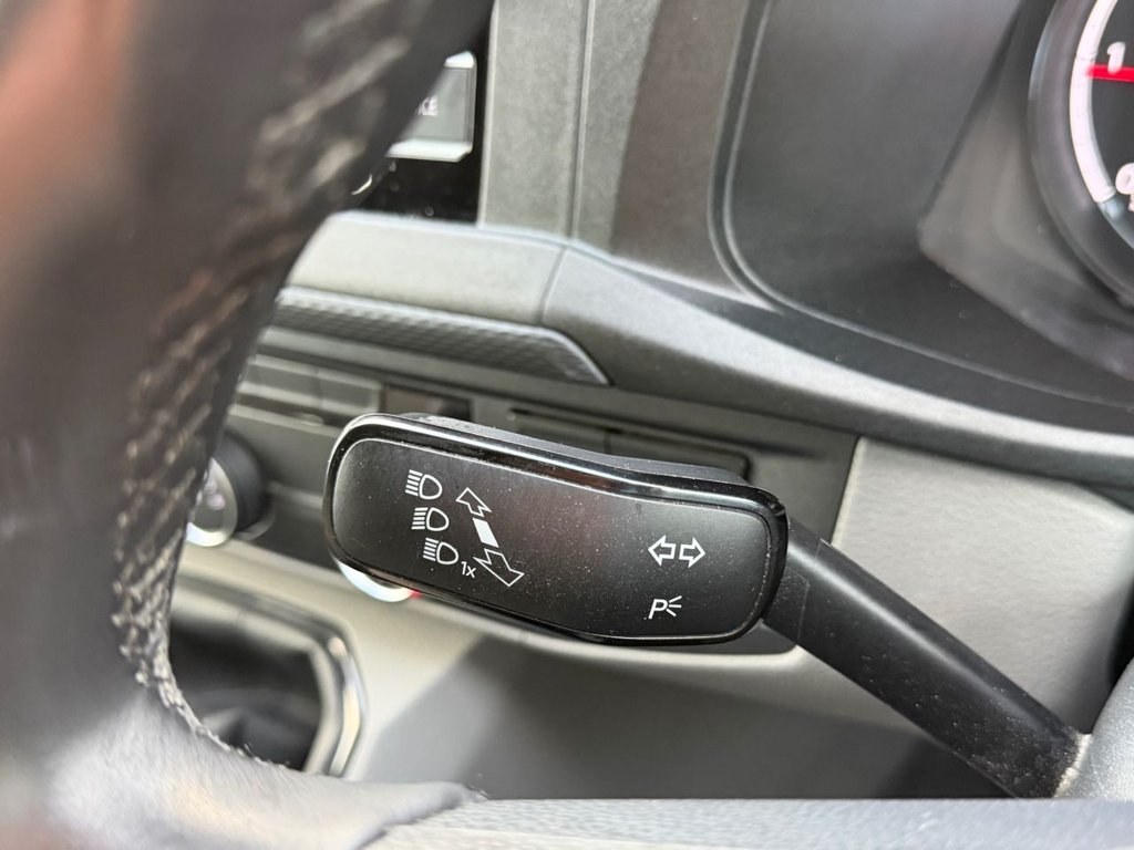 Used Volkswagen Transporter 2022 for sale - 76510167: Photo 33