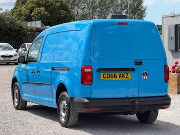 Used Volkswagen Caddy Maxi 2016 for sale - 79300207: Photo