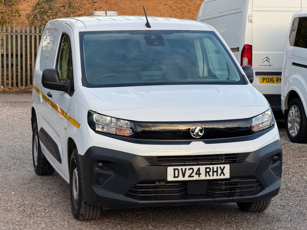 Used Vauxhall Combo 2024 for sale - 76441776: Photo 1