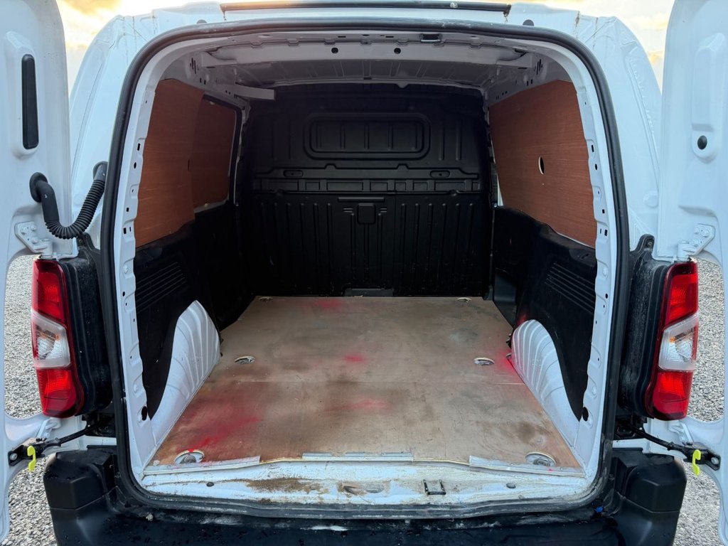 Used Vauxhall Combo 2024 for sale - 76441776: Photo 16