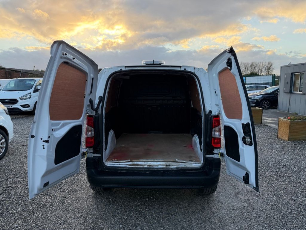 Used Vauxhall Combo 2024 for sale - 76441776: Photo 17