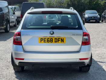 Used Skoda Octavia 2019 for sale - 74580552: Photo