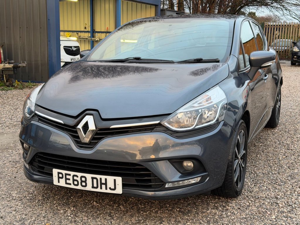 Used Renault Clio 2025 for sale - 76820206: Photo 15