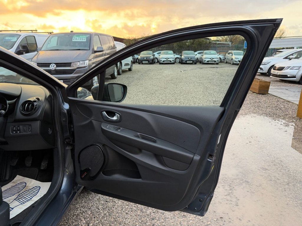 Used Renault Clio 2025 for sale - 76820206: Photo 43