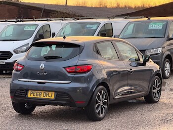 Used Renault Clio 2025 for sale - 76820206: Photo