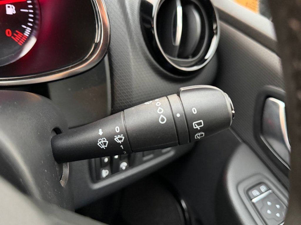 Used Renault Clio 2025 for sale - 76820206: Photo 50