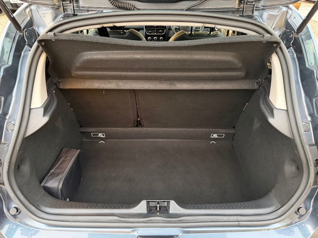 Used Renault Clio 2025 for sale - 76820206: Photo 8