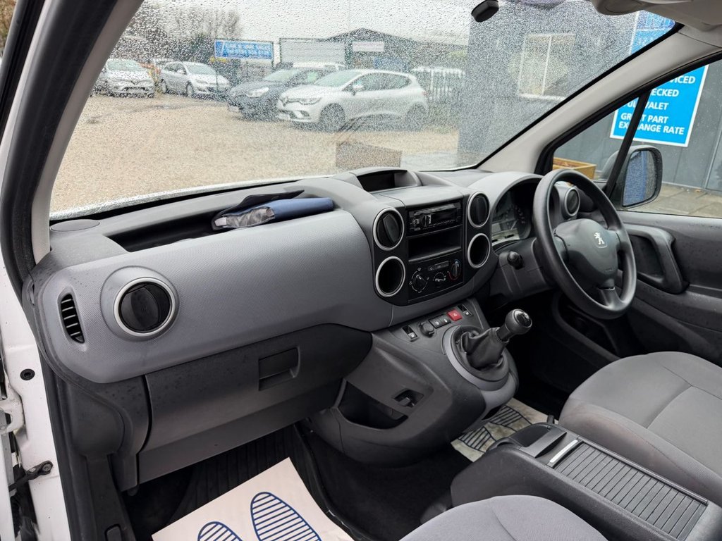 Used Peugeot Partner 2016 for sale - 76768094: Photo 31