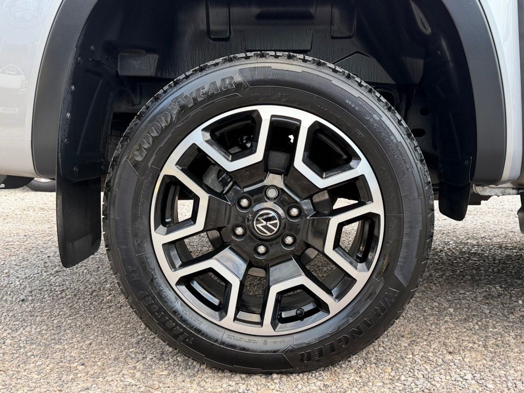 Used Volkswagen Amarok 2024 for sale - 76691300: Photo 30