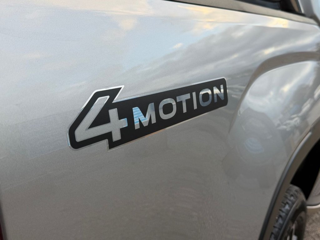 Used Volkswagen Amarok 2024 for sale - 76691300: Photo 32