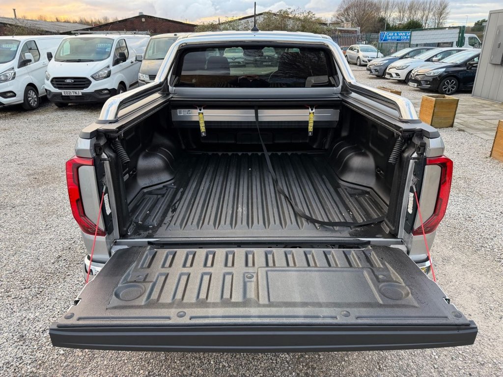 Used Volkswagen Amarok 2024 for sale - 76691300: Photo 8