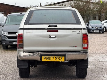 Used Toyota Hilux 2007 for sale - 77007095: Photo