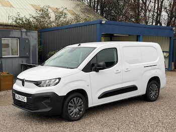 Used Citroen Berlingo 2024 for sale - 76546609: Photo