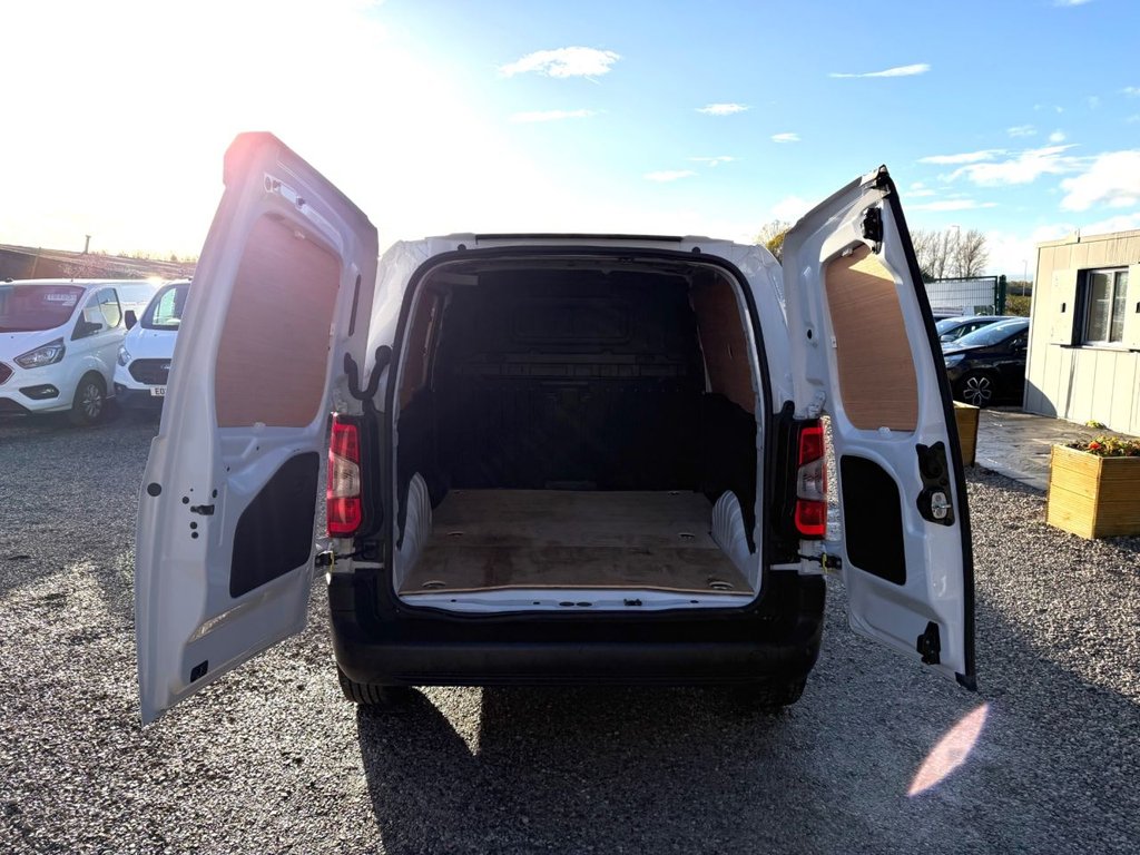 Used Vauxhall Combo 2024 for sale - 76441785: Photo 5