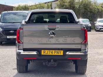 Used Volkswagen Amarok 2024 for sale - 78598070: Photo